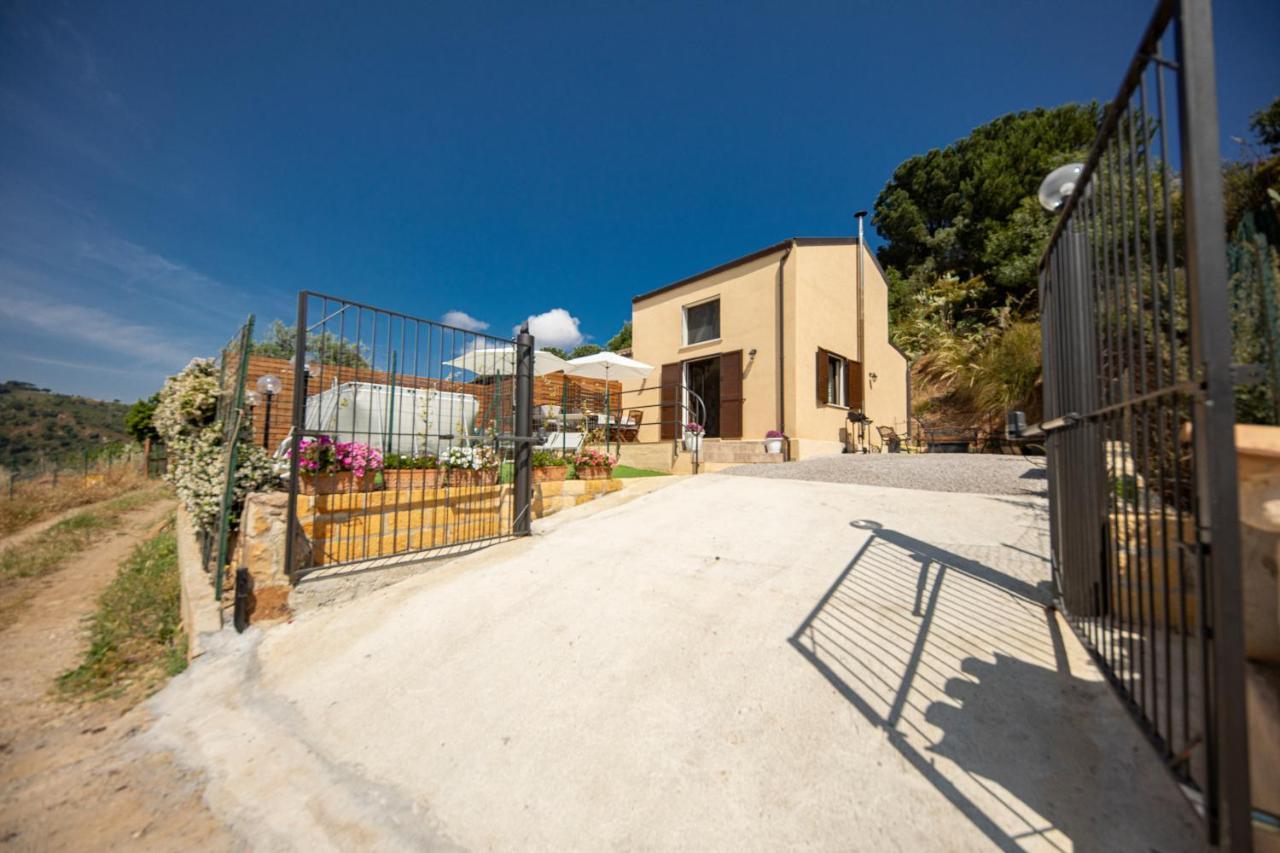Casa Vacanze Villa Baronessa Cefalu Ngoại thất bức ảnh